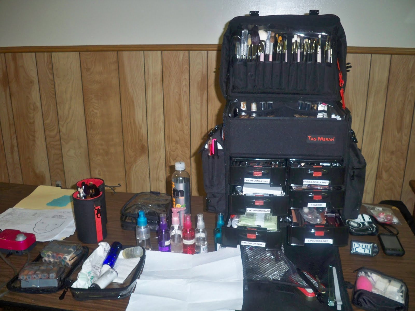 Yazmo Traincase with Drawers Review Makeup By RenRen