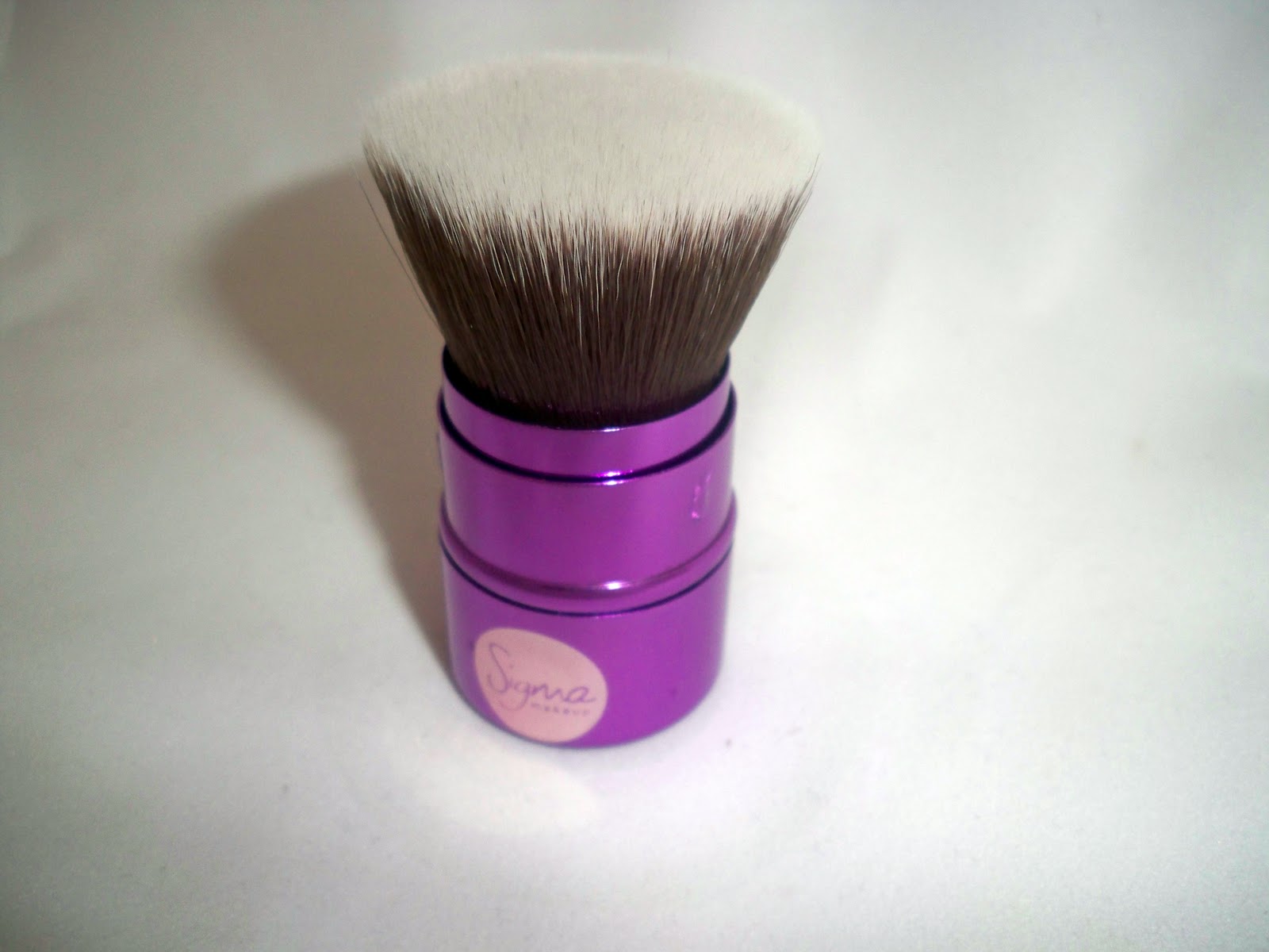 Review! Sigma Retractable Flat Top Kabuki Brush Makeup By RenRen