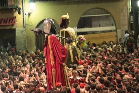 [patum08-019.JPG]