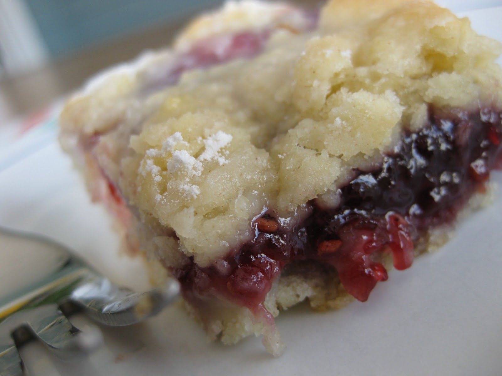 Sunday Treats Raspberry Cream Cheese Coffee Cake