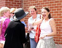 [200px-Cherry_Jones_and_fans-2007.jpg]