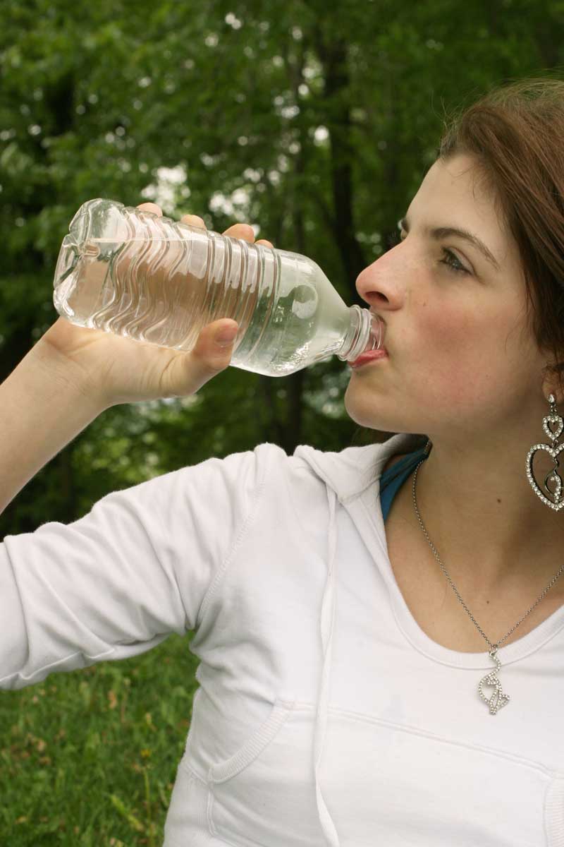[bottle+of+water+1.jpg]