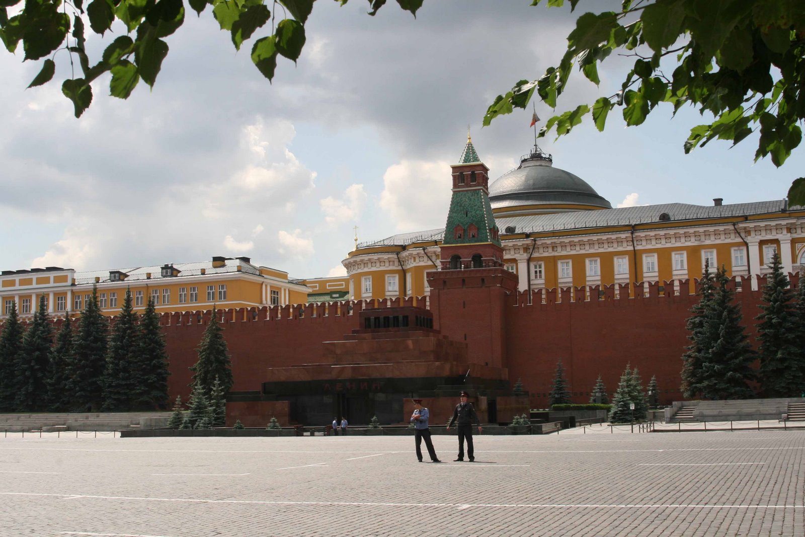 [kremlin.jpg]