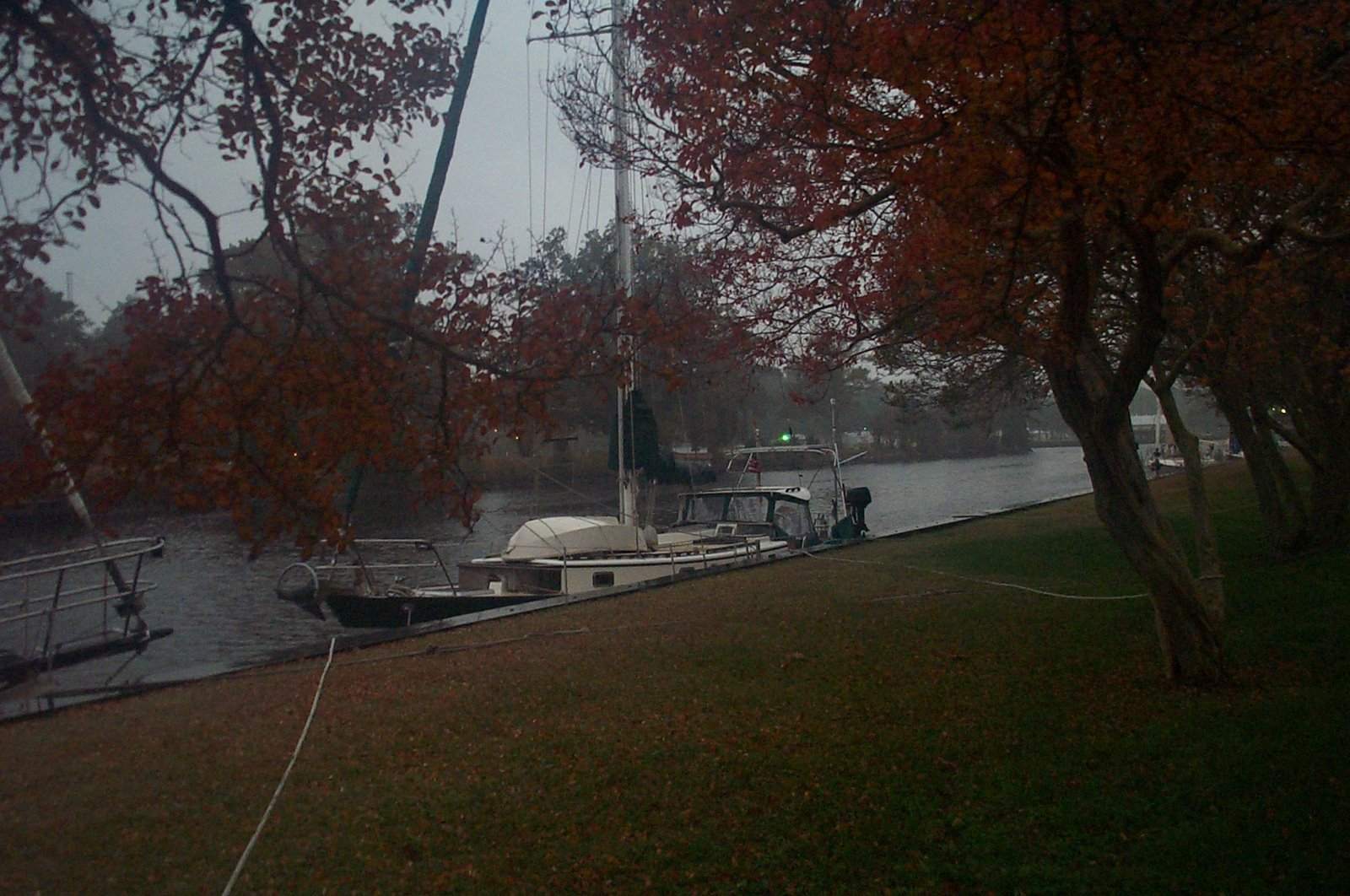 [Galivant+in+Great+Bridge.JPG]