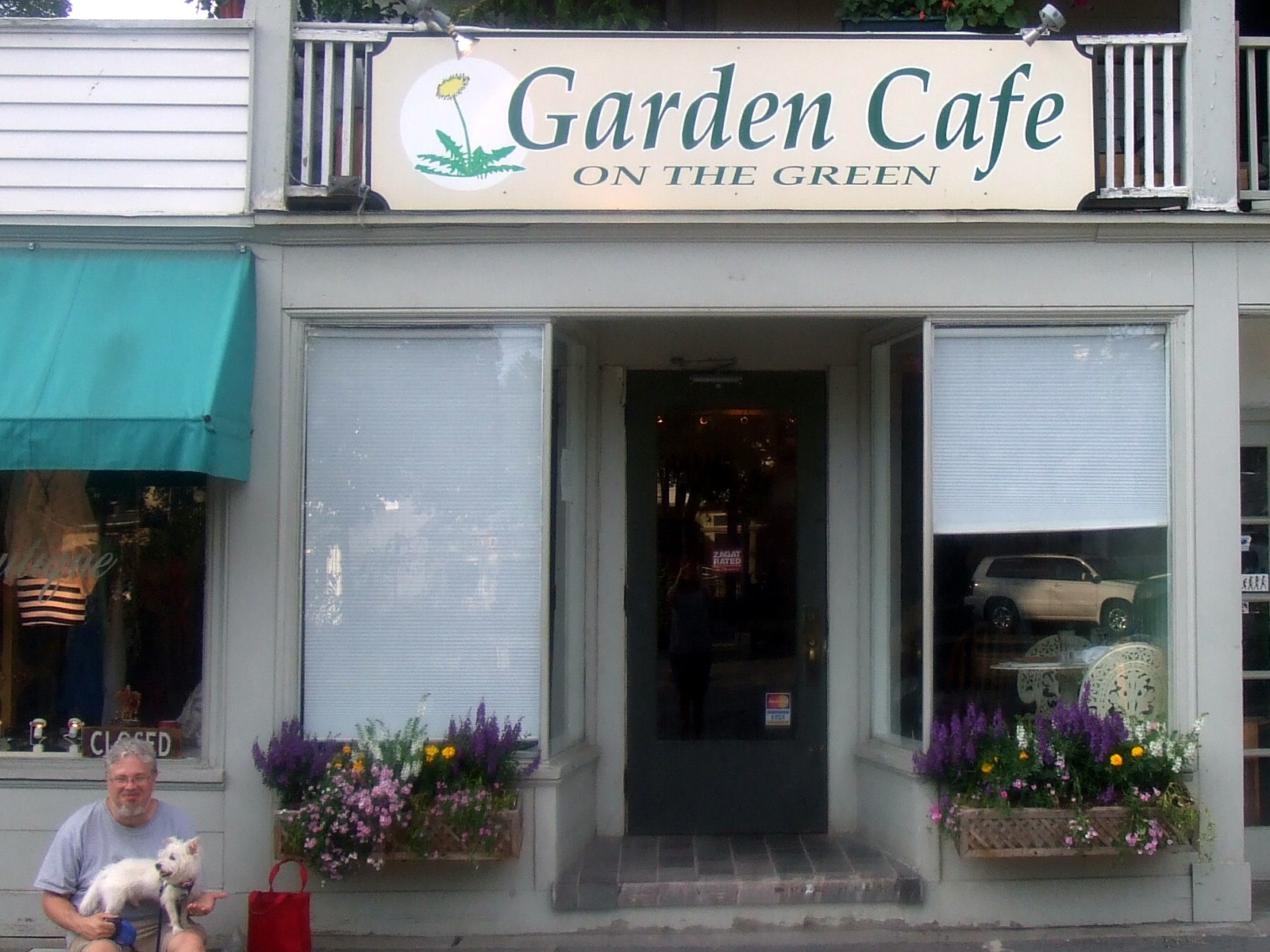 רעסטא רא ן איבערבליק Garden Cafe On The Green די V ווא רט
