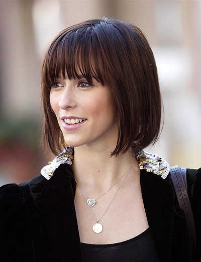 Short BOB hairstyle with bangs – hot trendy hairstyle for 2009