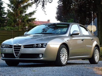 [Alfa-Romeo-159_9066873.jpg]