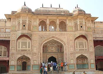 [amber-palace-jaipur[1].jpg]