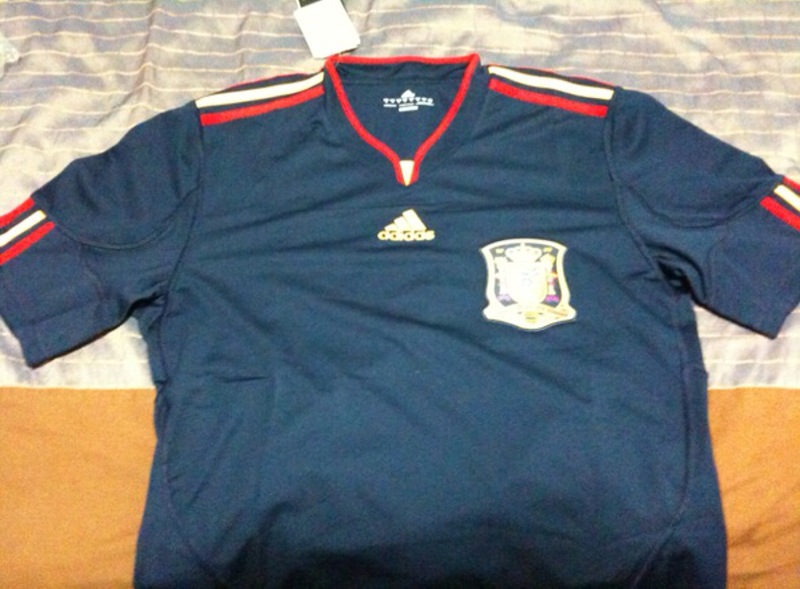 spain 2010 away jersey