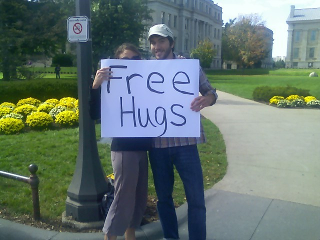[free+hugs+and+me.jpg]