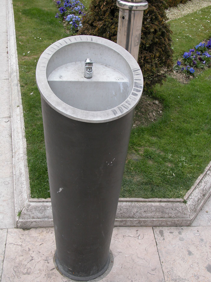 fotos de arquitectura: MOBILIARIO URBANO 5