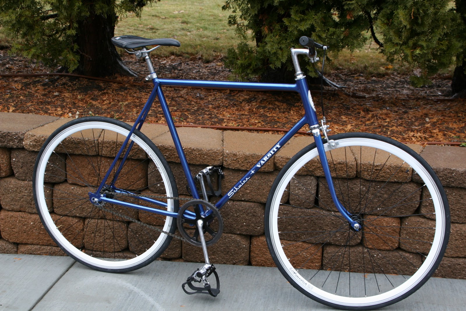 schwinn varsity fixie