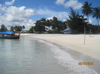 The Beuaty of Belitung Beach!