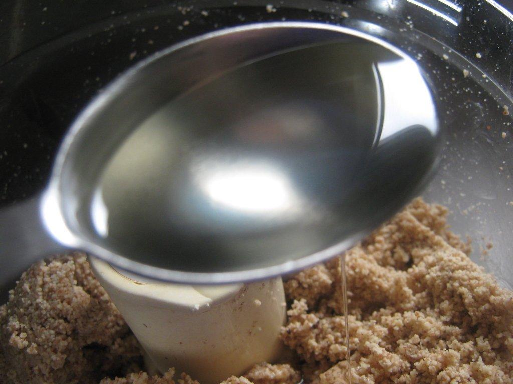 the happy raw kitchen Making Raw Nut Butter