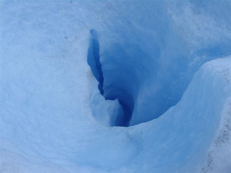 [5210_3-icy03+(Medium).jpg]