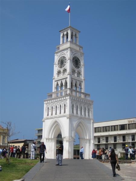 [4020_01uhrturm+(Medium).jpg]