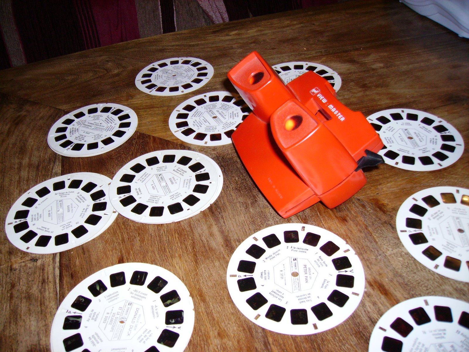 [viewmaster.JPG]