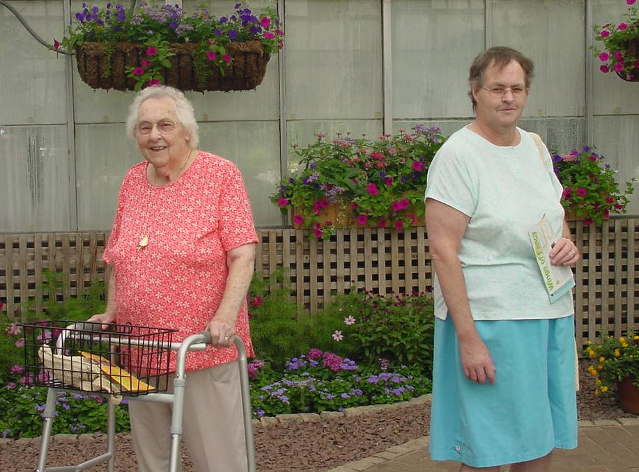 [grandmammy_and_mawsie.jpg]