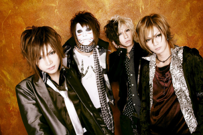 http://4.bp.blogspot.com/_fKaaAWXq4MA/TS9xu95PwzI/AAAAAAAACdw/XViCb7z5Aig/s400/golden_bomber_10124.png