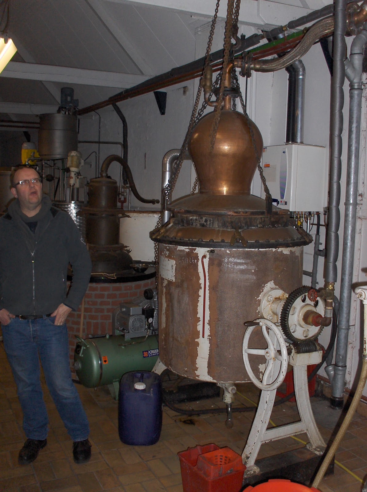 distillingherbs Distilling liquor