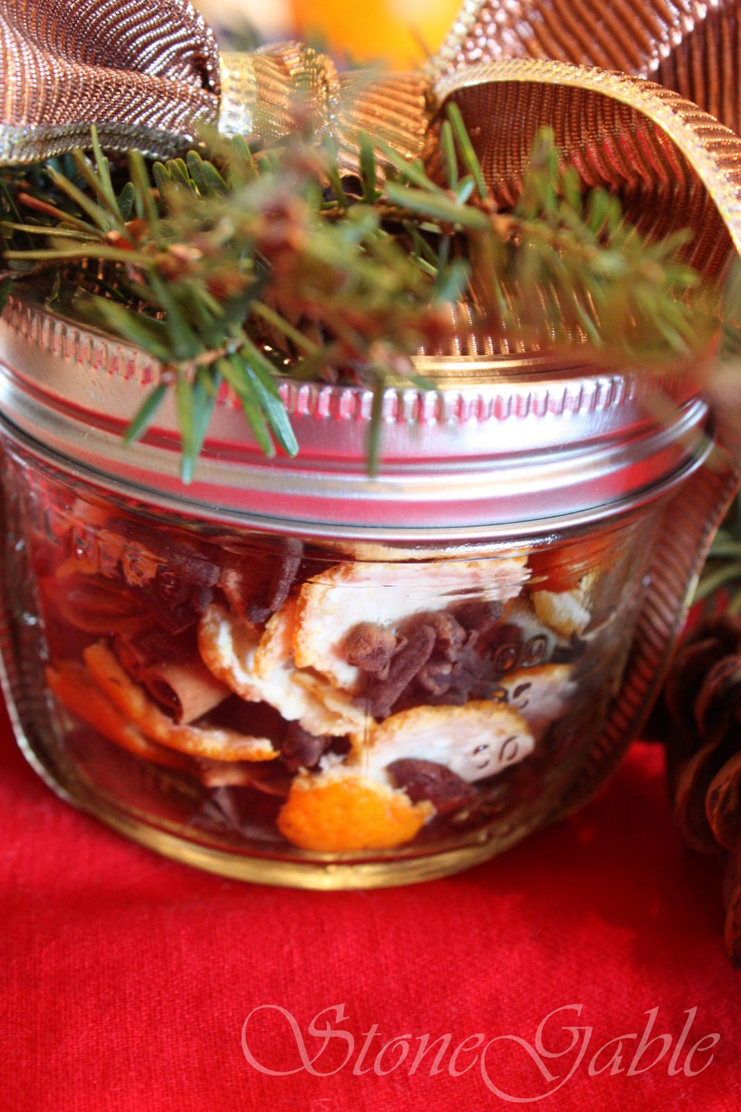 StoneGable Simmering Christmas Potpourri