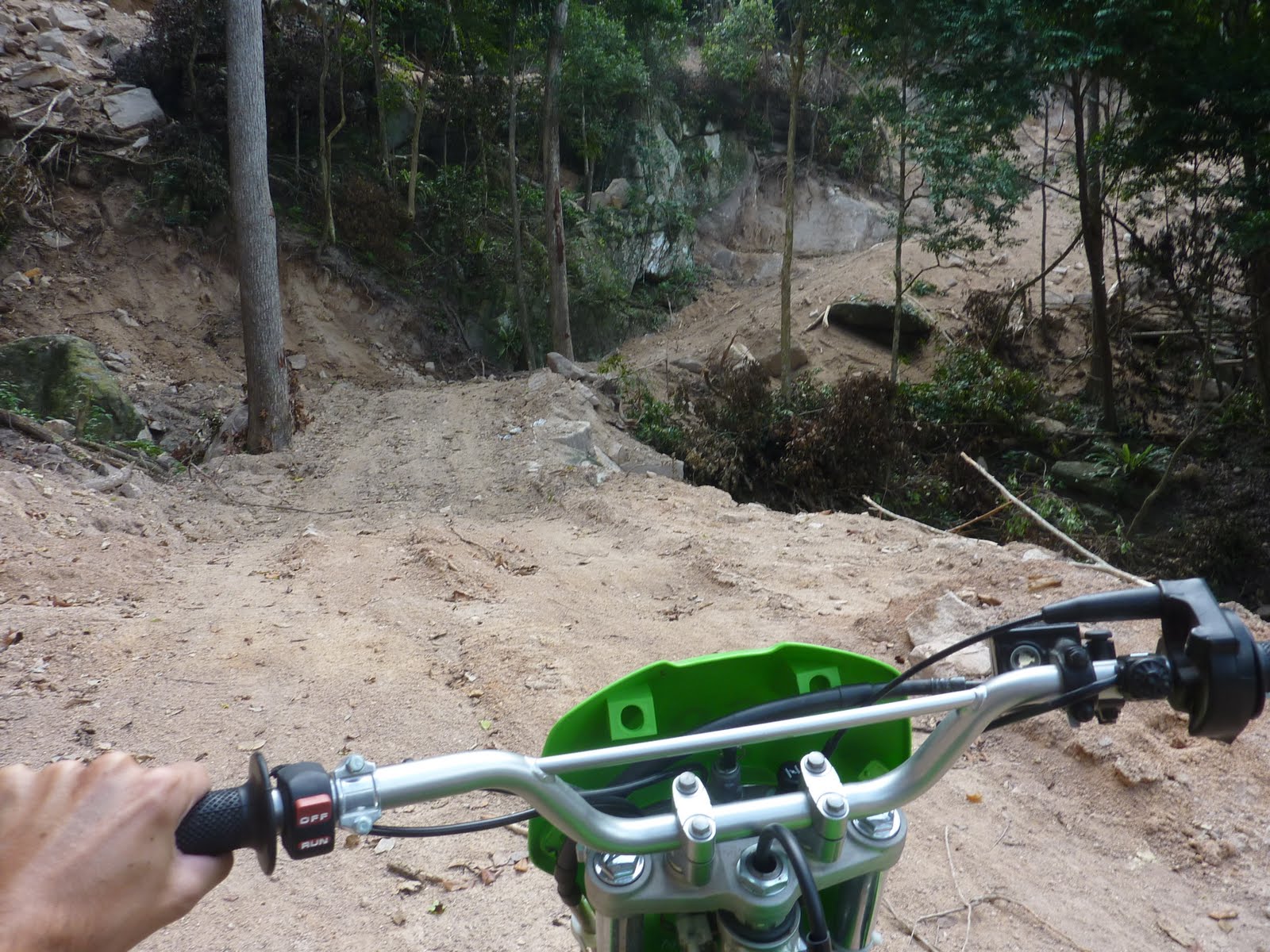 [P1000916.JPG]