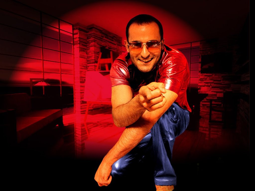 http://4.bp.blogspot.com/_fP1y4T5-DFE/TDyidZ-kkBI/AAAAAAAAAxg/oMLv8Z3q-WQ/s1600/Akshaye+Khanna_13031.jpg