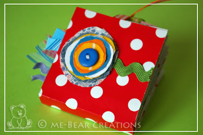 scrapbook, scrapbooking, mini book, mini album, maze book, brag book, imaginisce, twitterpated, embellishments, present, homemade, versiering, cadeau, kado, zelfgemaakt
