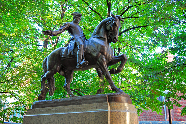 [Boston+-+Paul+Revere+statue+tight+HZ.jpg]