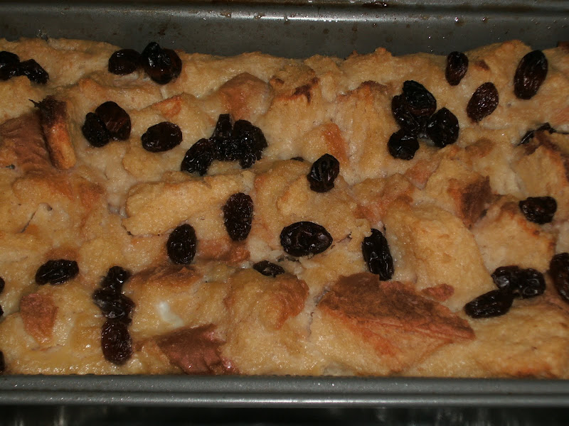 Cinnamon raisin bread pudding (picture tutorial), Recipe by THE AVARTSY