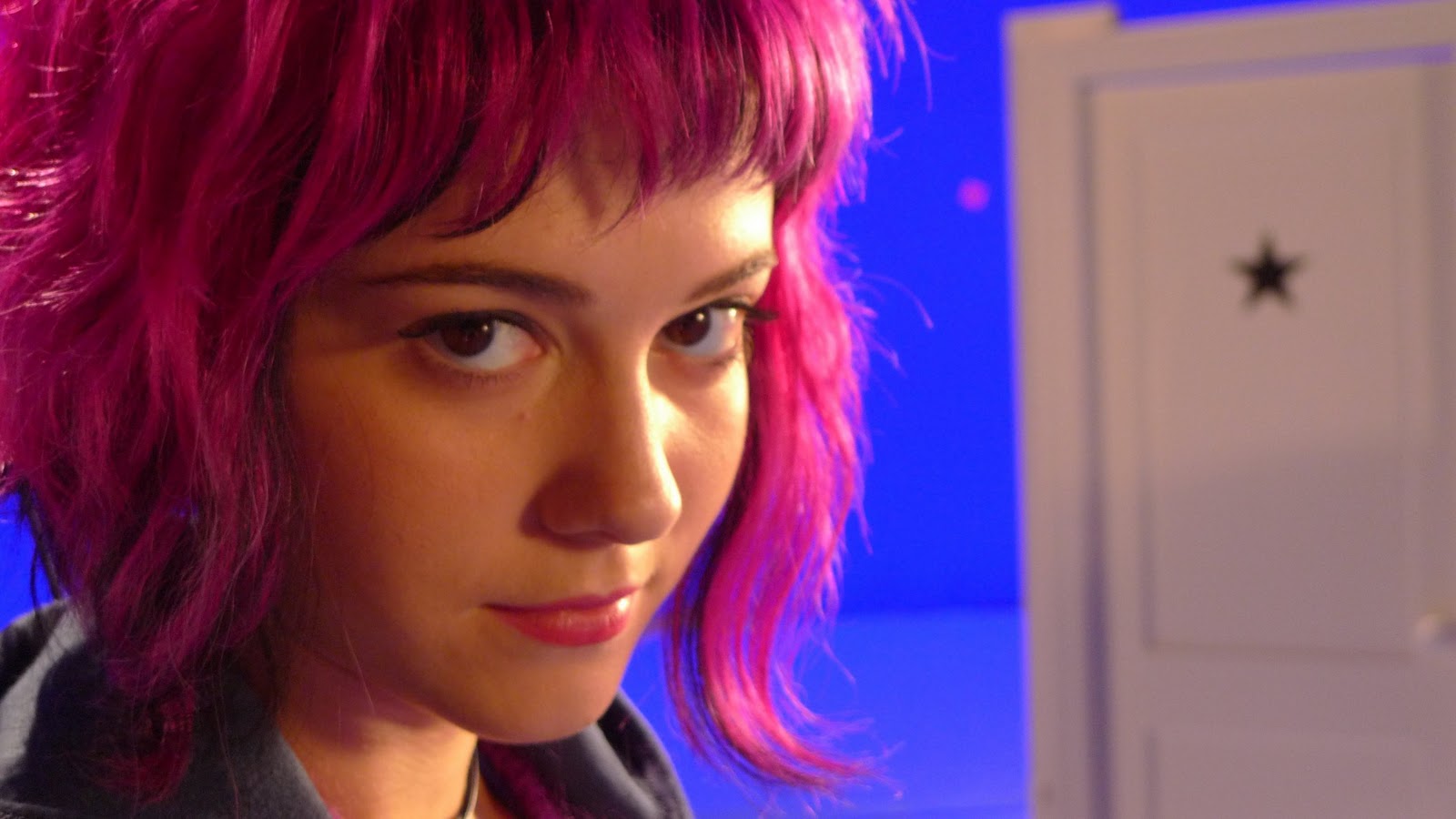 http://4.bp.blogspot.com/_fUOIvet-KA8/TVJqUGGJ29I/AAAAAAAAAD0/XHlfWkofECM/s1600/mary-elizabeth-winstead-as-ramona-flowers-in-scott-pilgrim-vs-the-world-mary-elizabeth-winstead-7743435-2560-1440.jpg