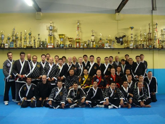 Equipe de Instrutores e mestres e Gran Mestre Alexandre Gomes