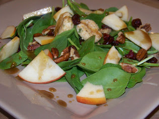 Spinach Salad with Goat Cheese and Apples