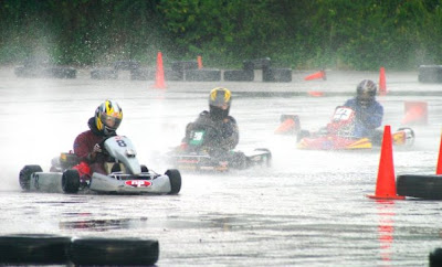 Dicas de como correr na chuva com Kart N503975447_178136_7278