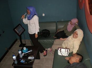 kaRok afTer worK