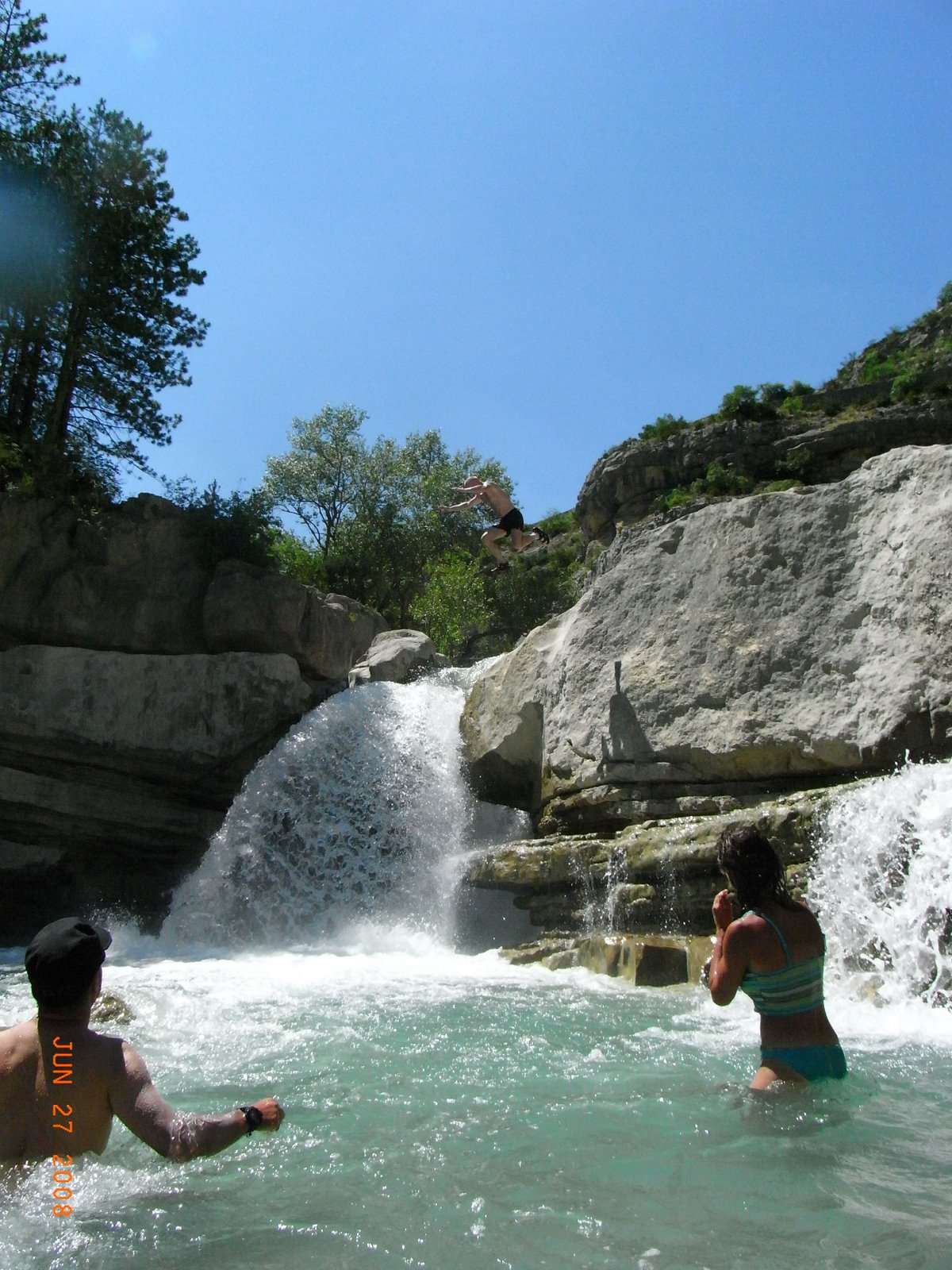 [R0012012.JPG]