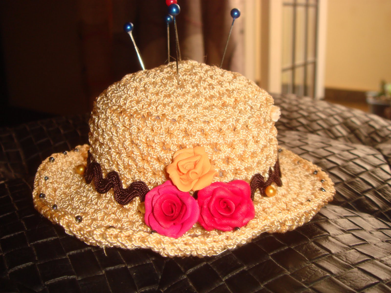Art Crafts and more........ HAT PINCUSHION