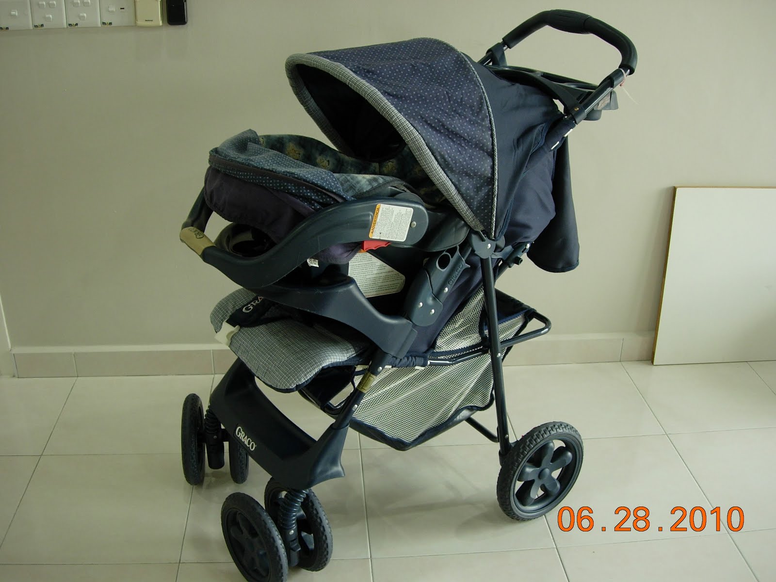 Eveything's On Sale Graco Car Seat, Base, Stroller