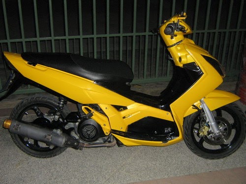 big motorycycle yamaha nouvo mx yellow big motorycycle yamaha nouvo mx yellow