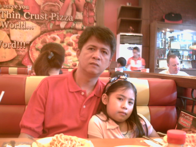 [Daddy+&+Angel+@+Shakey]