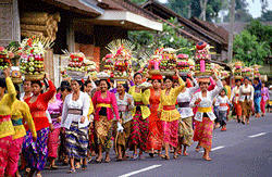 galungan proccession