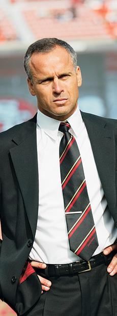 [Mike_Nolan-Sideline.jpg]