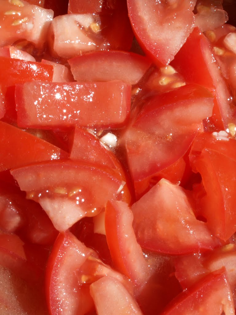 Dice Tomatoes