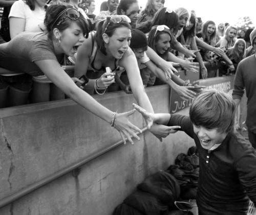Justin Bieber; funny pictures justin bieber funny pictures. Justin Bieber; funny pictures