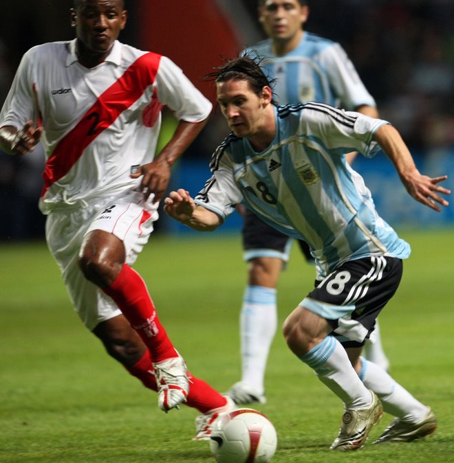 [Lionel+Messi+Argentina+3.jpg]