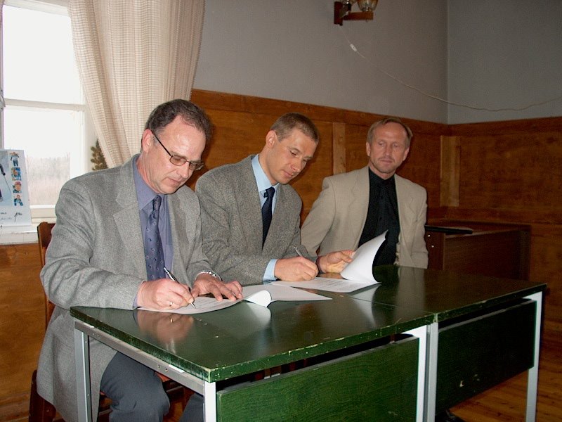 [IM014423.JPG]