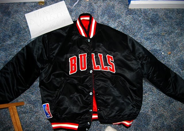 F.S.: Chicago Bulls Starter Jacket