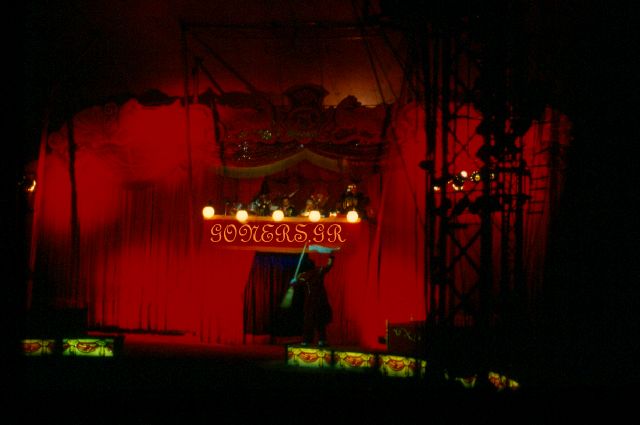 [CIRCUS+(1)+copy.jpg]