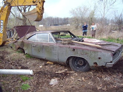 crashed dodge charger