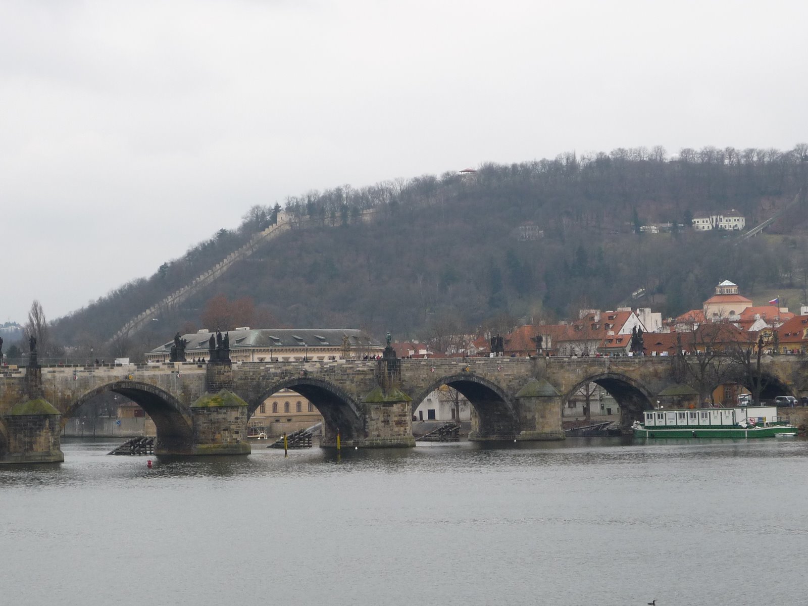 [P1010222.JPG]